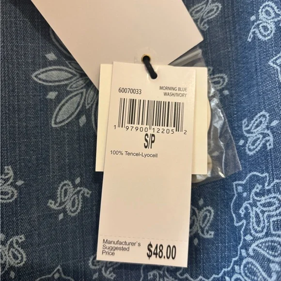 For The Republic Indigo Paisley Top - Picture 4 of 7